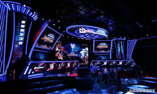 他利用身高 他利用身高