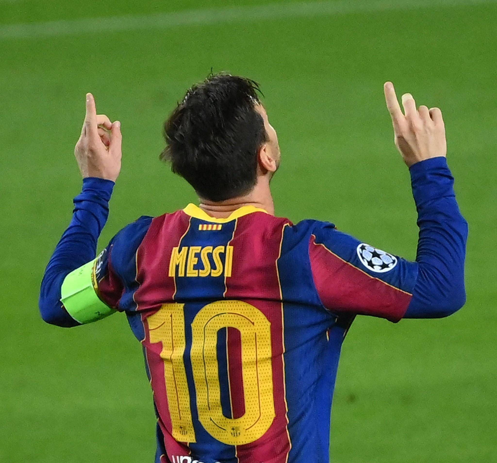 他接到队友 他接到队友